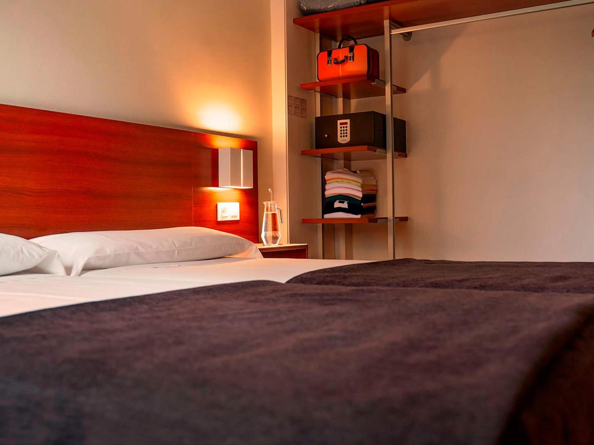Apartamentos Vertice Bib Rambla Seville Ngoại thất bức ảnh